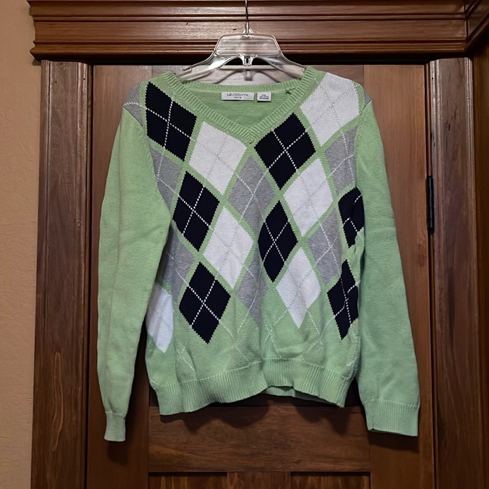Liz Claiborne sweater size PXL.